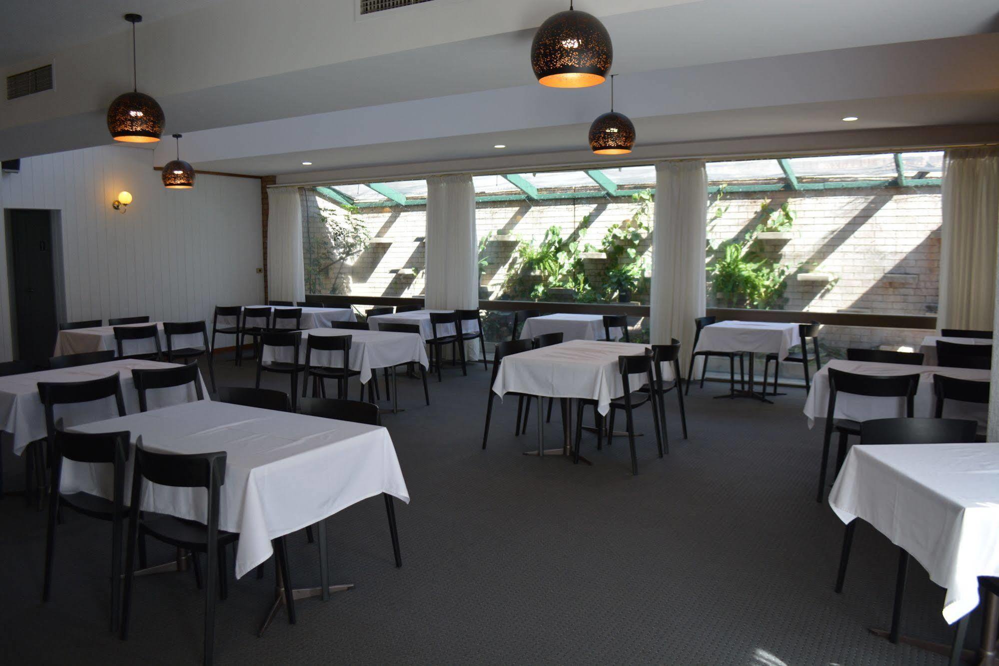 Spa Village Travel Inn Moree Eksteriør bilde